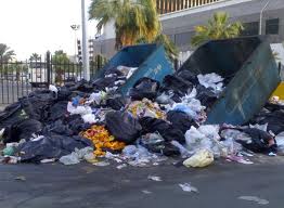 ((نظّفوا أفنيتكم)) ..  خلق وذوق