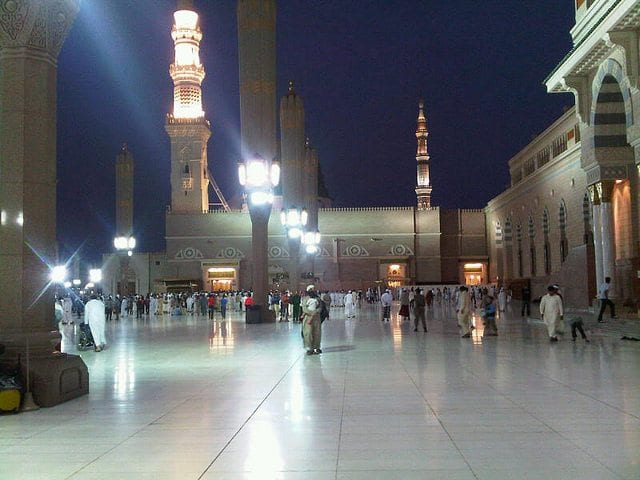 دراسة:أداء صلاة الفجر في موعدها يَقِي من أمراض القلب