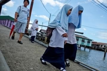 بروناي تبدأ بتطبيق الشريعة الإسلامية