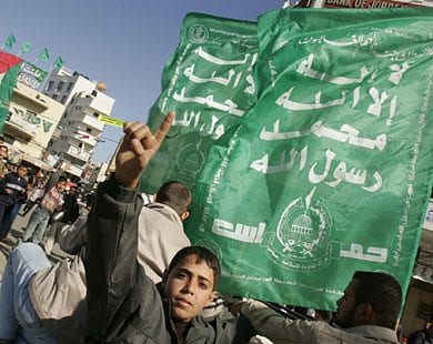 "حماس" تظهر تفوقاً شعبياً في آخر استطلاع للرأي بالضفة