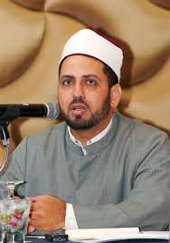 بين القيادات الممتلئة والفارغة!!