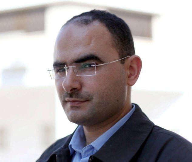 الفلسطينيون باعوا أرضهم!