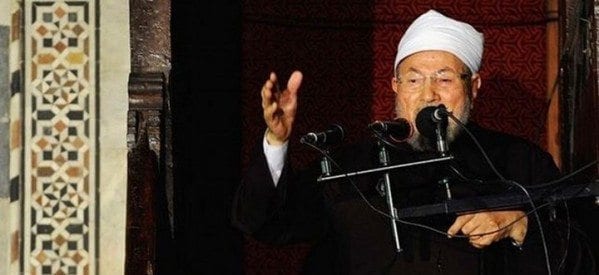 القرضاوي معلقا على حرق الرضيع: عدونا يجند أبناءه وأنظمتنا تحرقهم