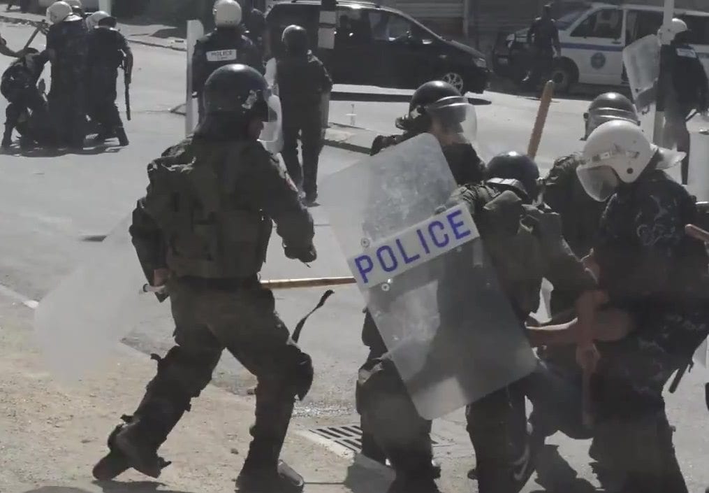 الطفولة المقهورة في فلسطين.. هل من مشروع لحمايتها!!