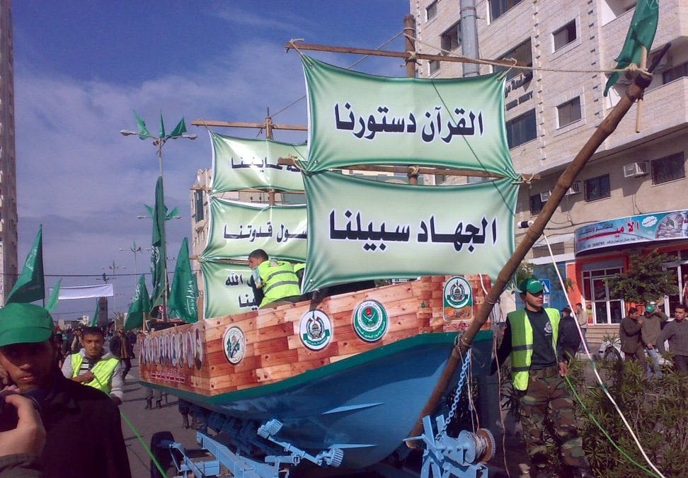 "مُخْلِصِينَ لَهُ الدِّينَ" معركة النفس المستمرة