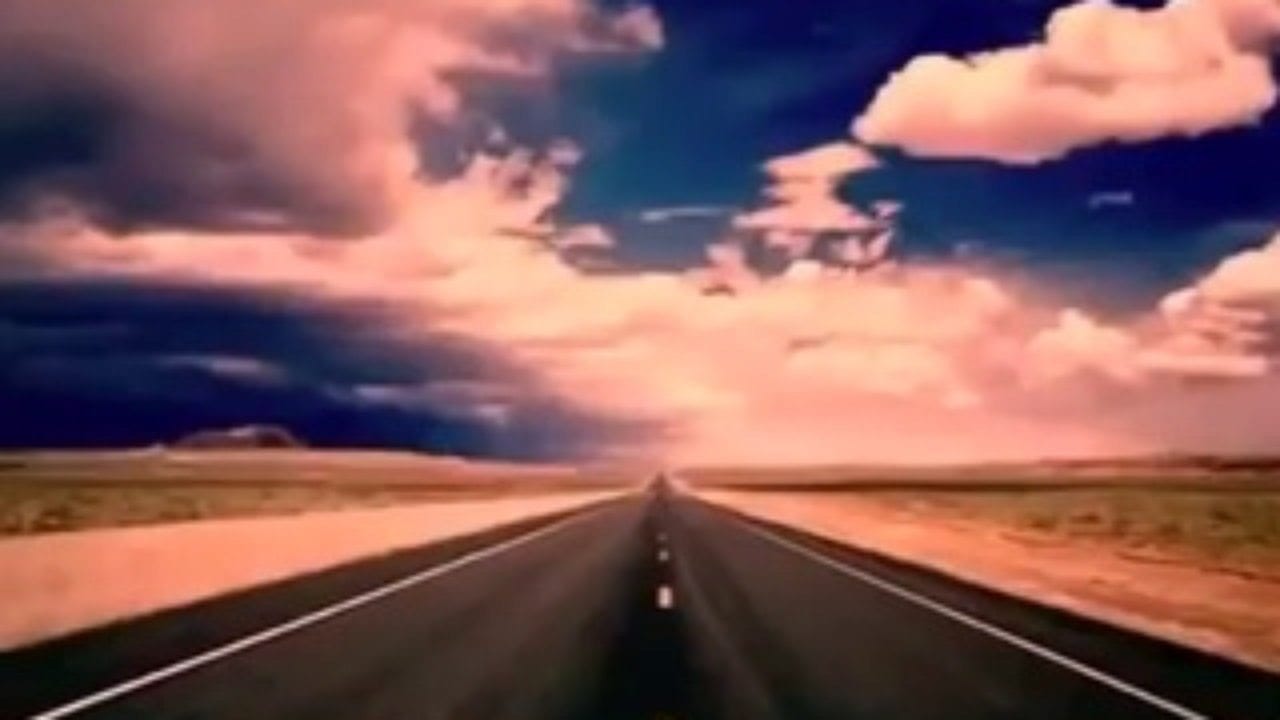 محصّنات من السقوط في الطريق