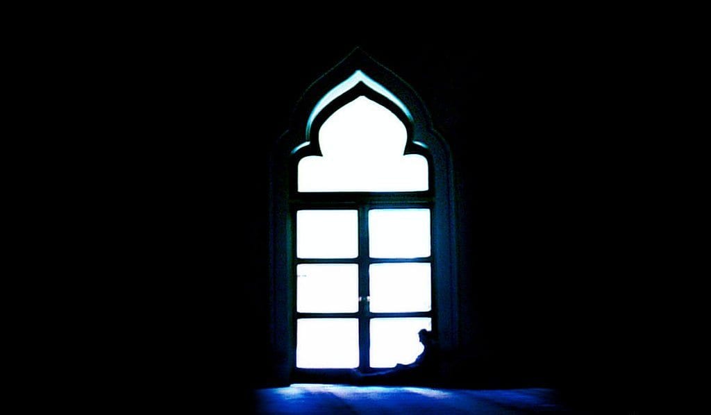 (أنا بالليل خشبة) .. ويحك ألا تشتاق؟!