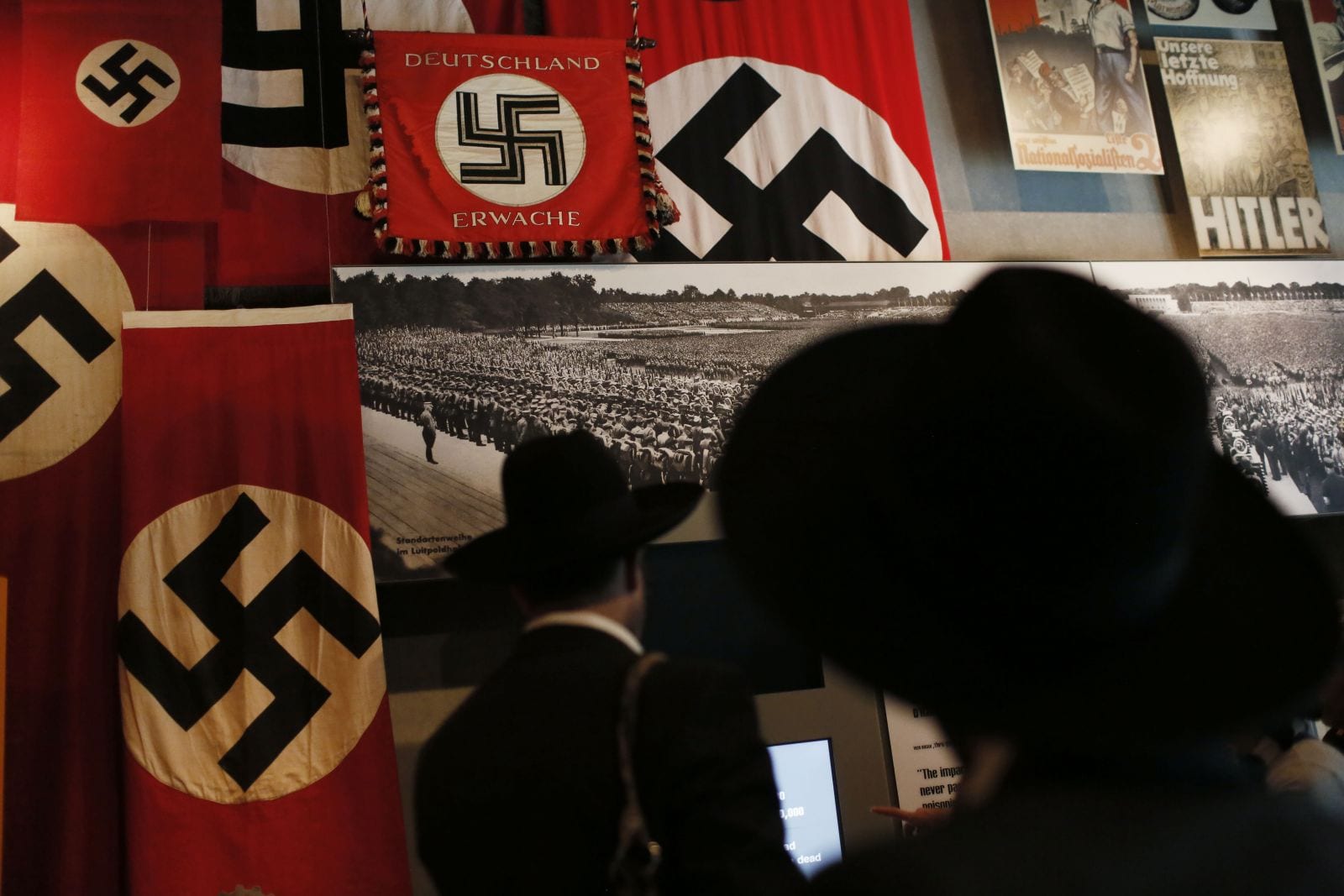 الغرب بين "الهولوكوست" اليهودي ونكبة فلسطين.. نفاق وشيزوفرانيا