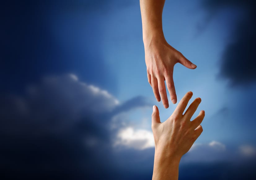 12 نصيحة تساعدك على إنقاذ أحبّتك المصابين بالاكتئاب