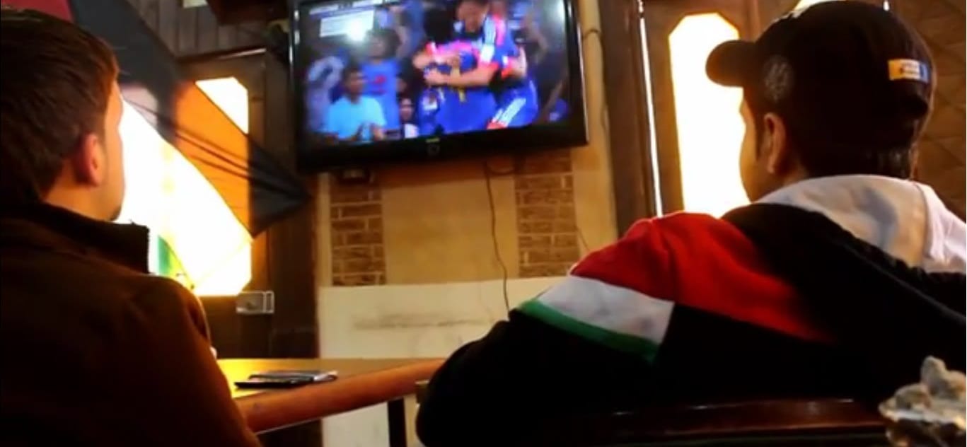 في متابعة المباريات.. رأفة بأهواء الشباب