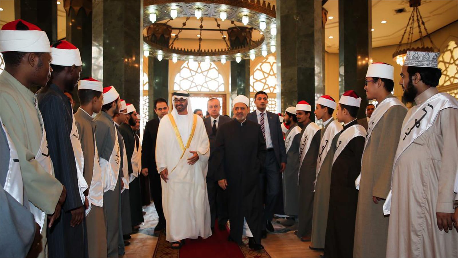 العالم والسلطان ومخاض السياسة