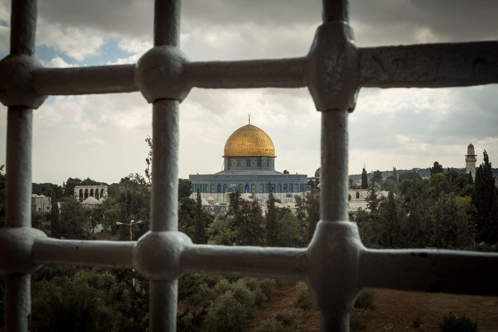 هيئة تحذر:  انهيارات وشيكة لأجزاء من المسجد الأقصى بسبب استمرار الحفريات الاسرائيلية