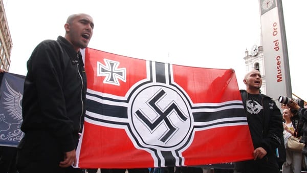 بريطانيا: صحيفة تحذّر من خطط النازيين الجُدد لاستهداف المسلمين