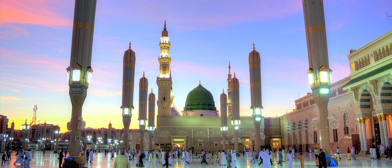 بين الكراهية والوجوب.. كيف نحتفل بالمولد النبوي الشريف؟