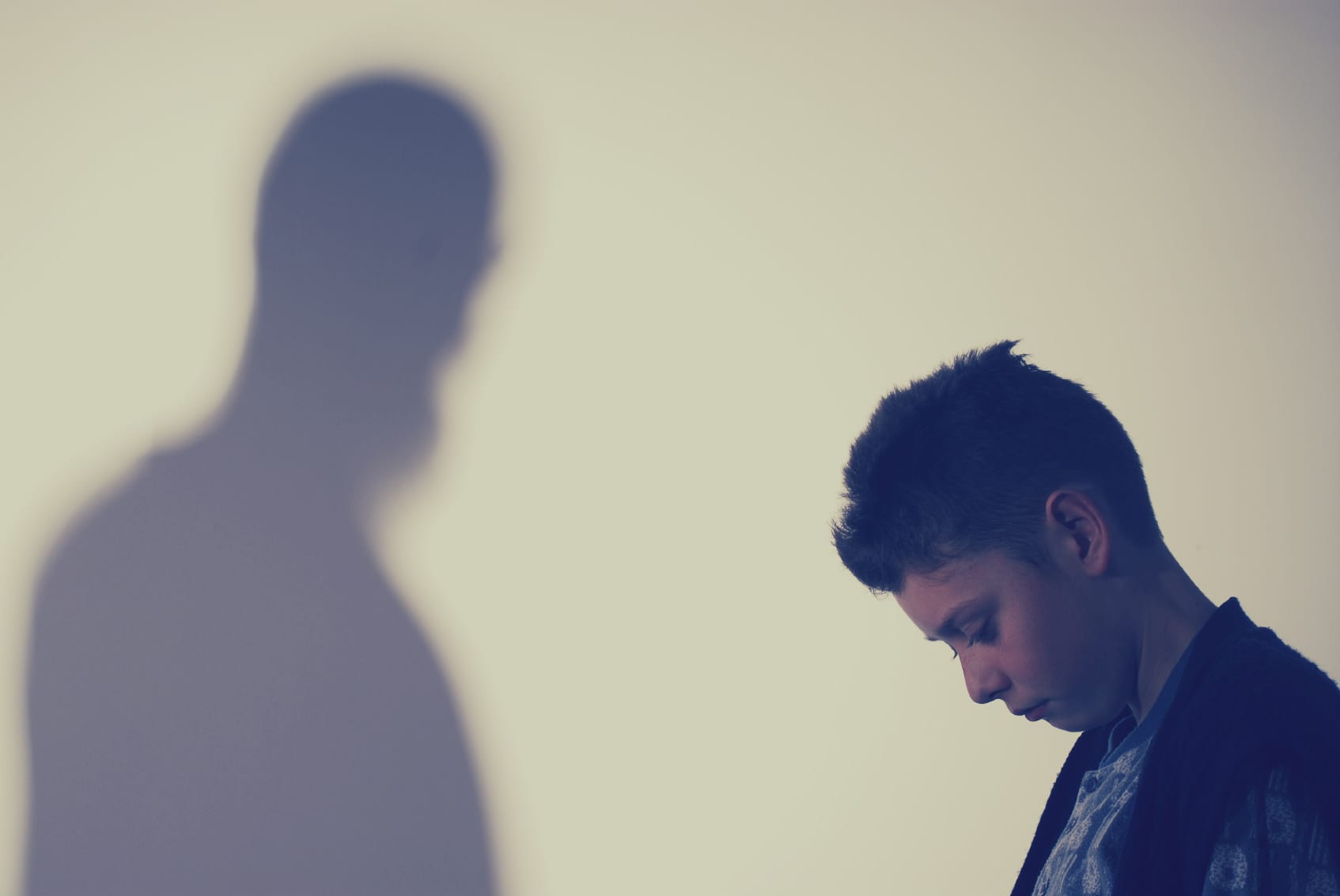 كيف نعالج تمرد أبنائنا المراهقين؟