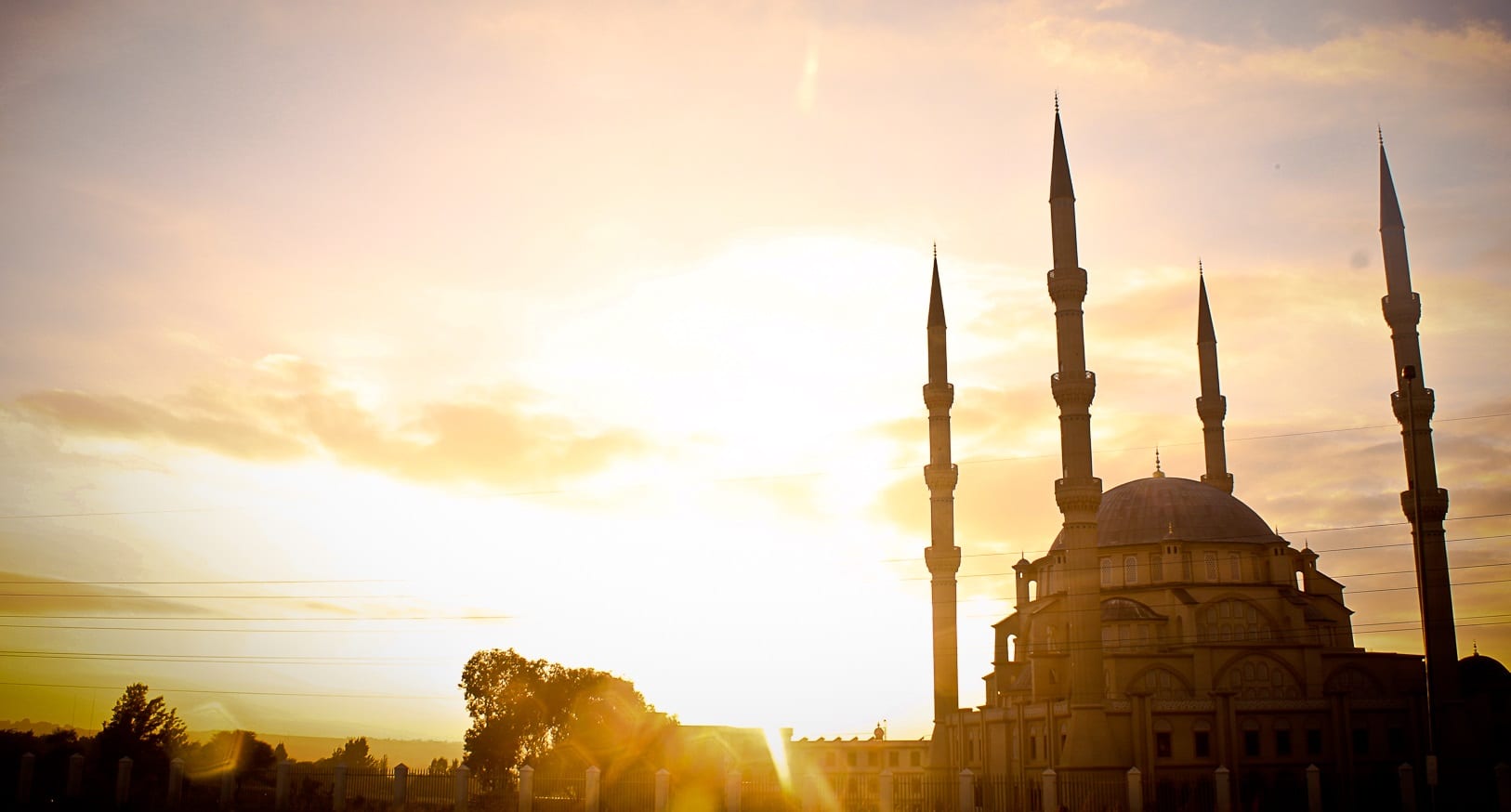 في تحرير دين اللهِ من وصاية الناس.. عن معركة الدين الحقيقية