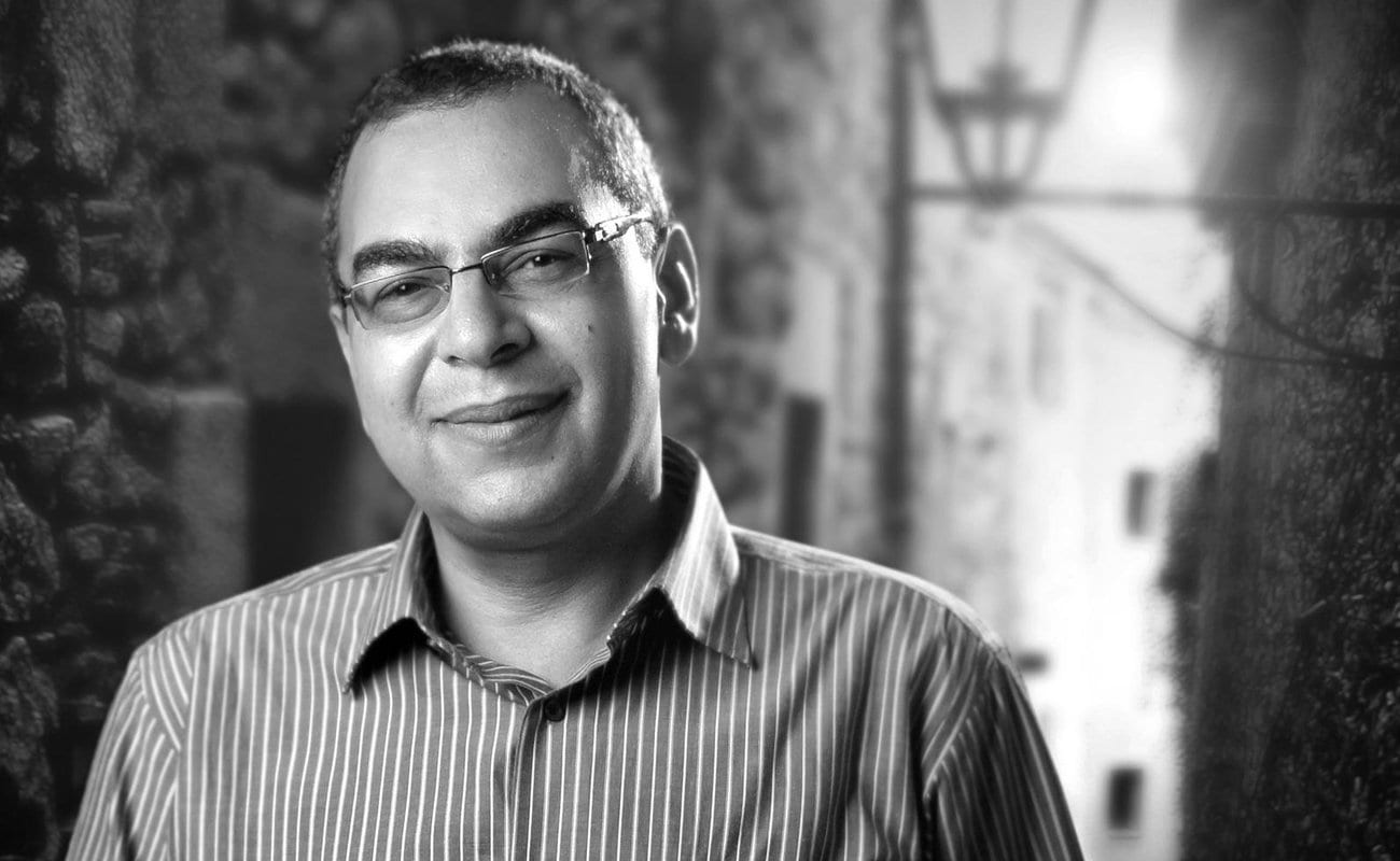 أحمد خالد توفيق.. كيف صنعت المصداقية تجربة شبابية ناجحة؟!