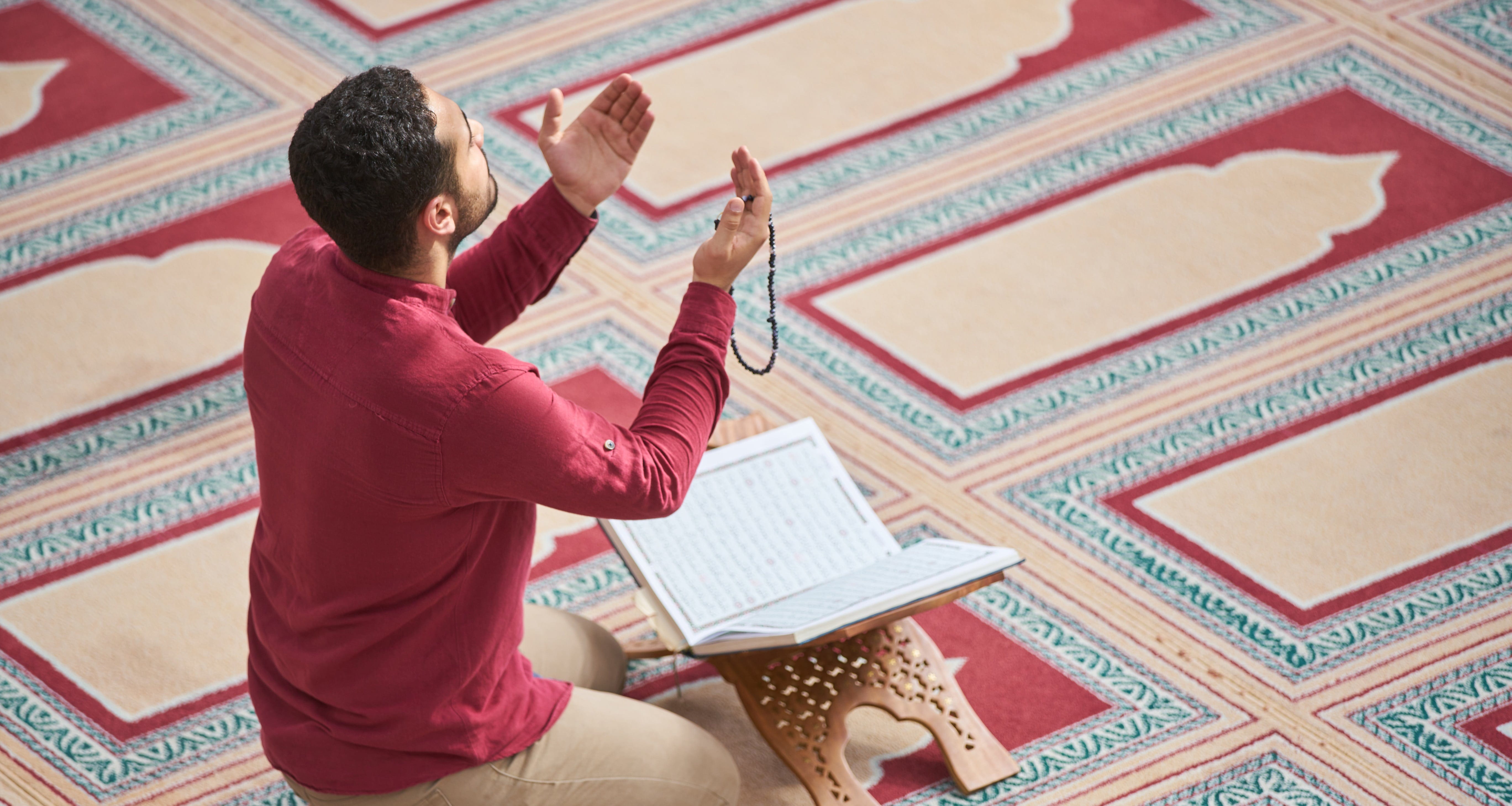 فهم مغلوط لحديث "من لم يدع قول الزور.."