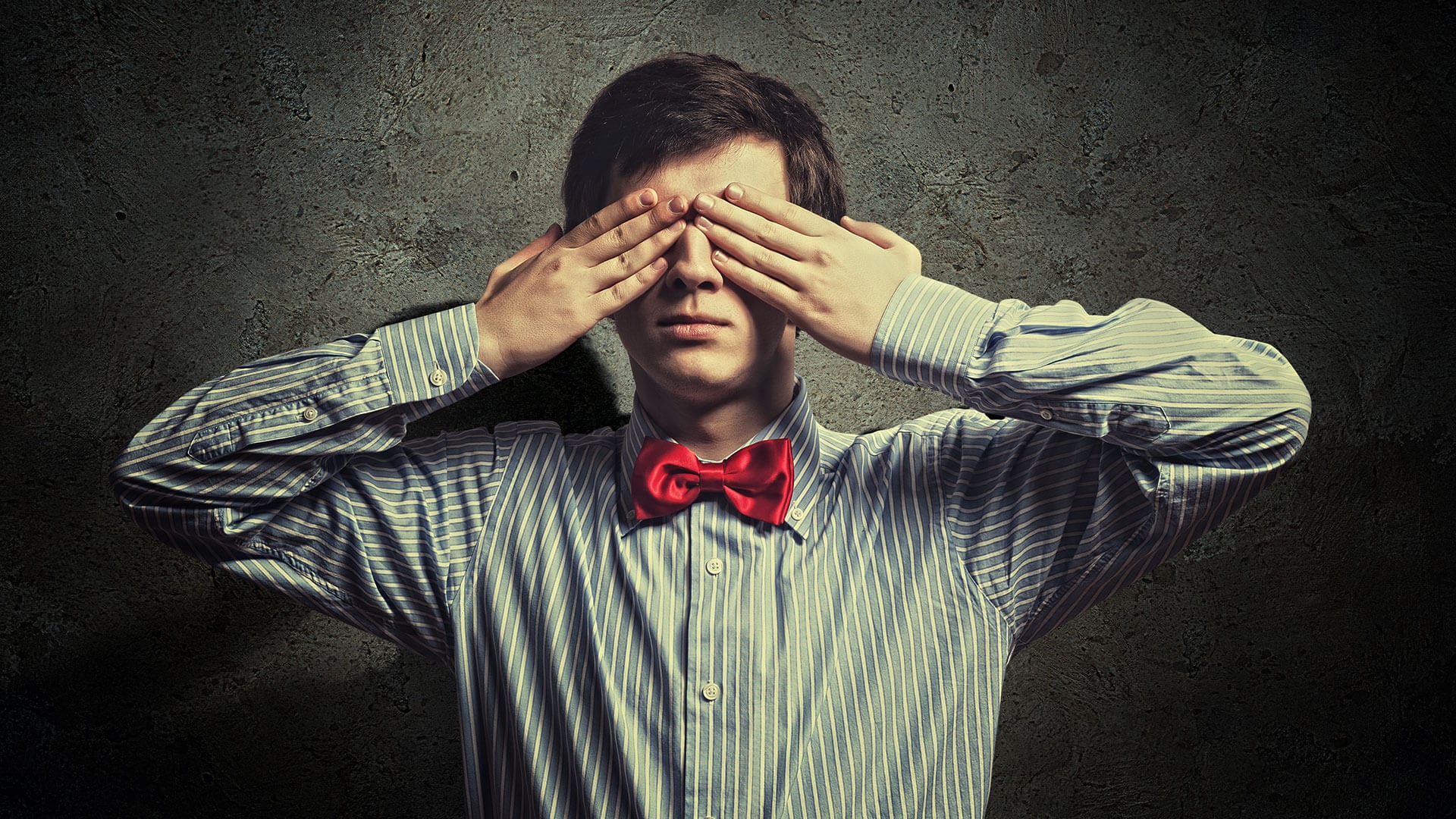 لا خاب من تغافل