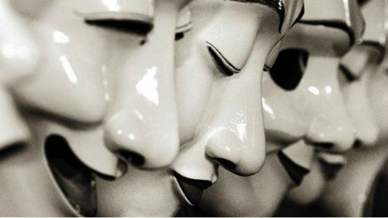 النفاق السياسي وتمييع المبدأ