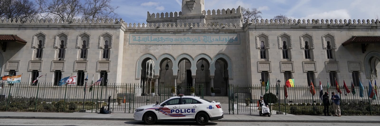 مساجد المسلمين في الغرب ليست مجرد دور عبادة