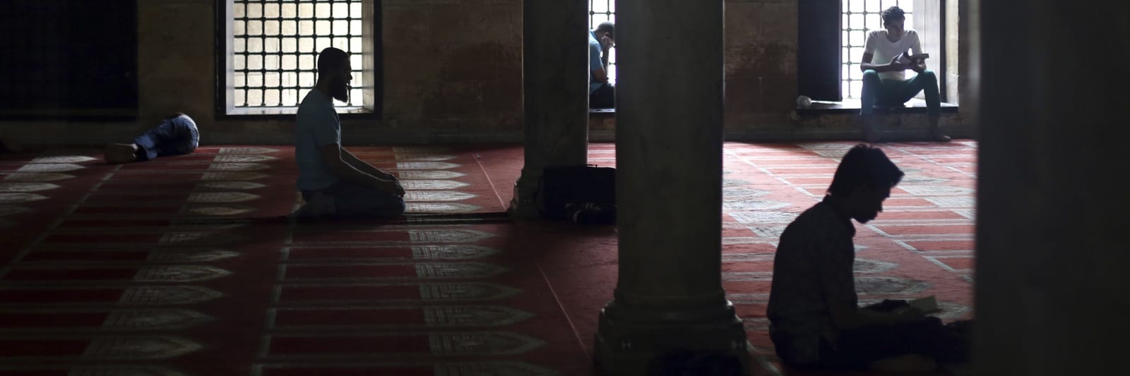 فرقة الإسلاميين وخصوماتهم.. المظاهر والأسباب والعلاج