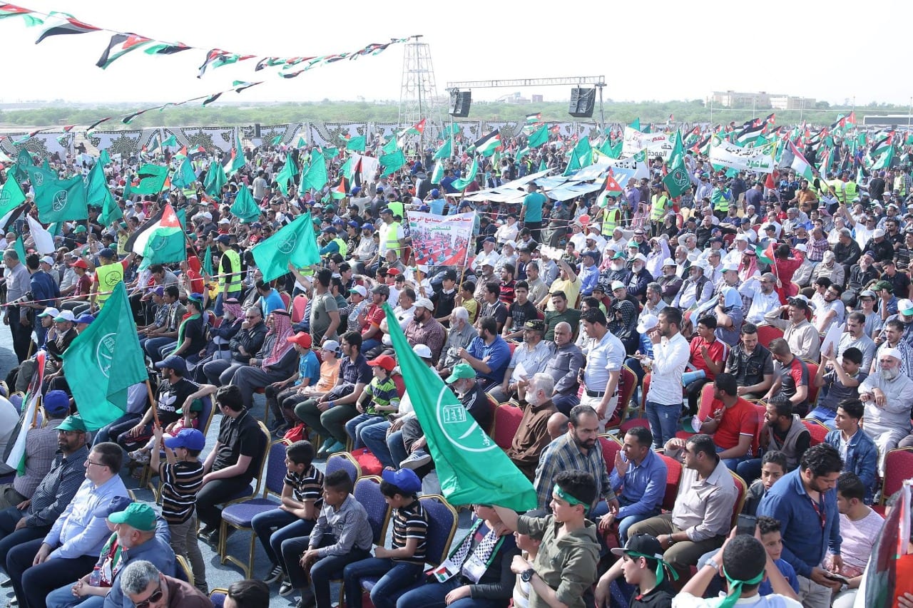 آلاف الأردنيين يشاركون في مهرجان "القدس بوابة النصر" رفضاُ لصفقة القرن