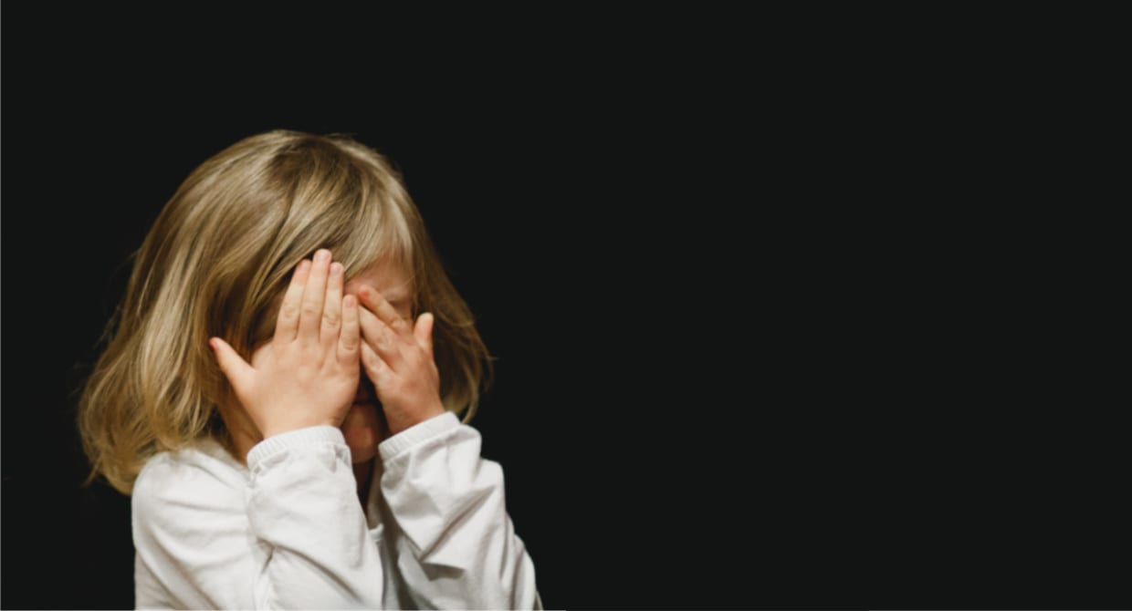 أطفالنا والخجل.. الأسباب والعلاج