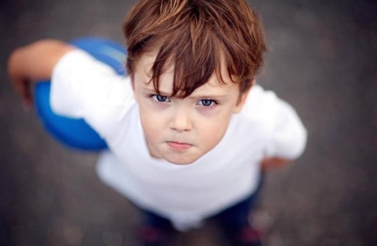 أطفالنا والعناد.. الأسباب والحلول