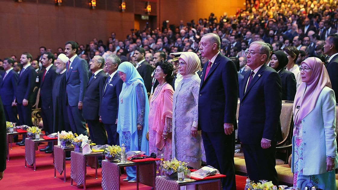 هل تنجح قمة كوالالمبور في مواجهة مشاكل العالم الإسلامي؟