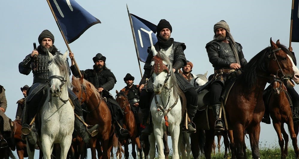 8 محاسن تفوّق المسلسل التركي (قيامة أرطغرل) في تصويرها