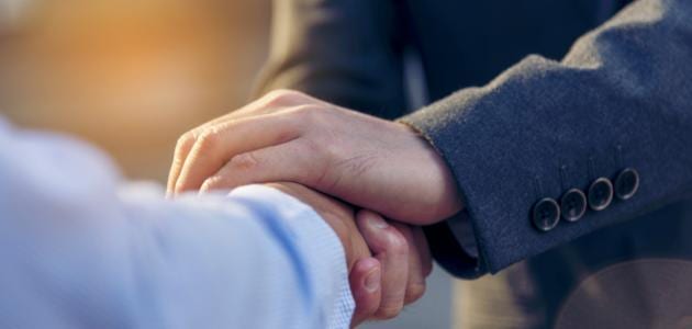 كيف يكون بر الوالدين دون محبتهما؟