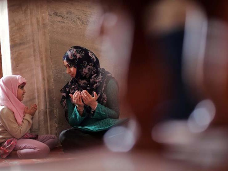 متى أُحَجِّبُ طفلتي؟