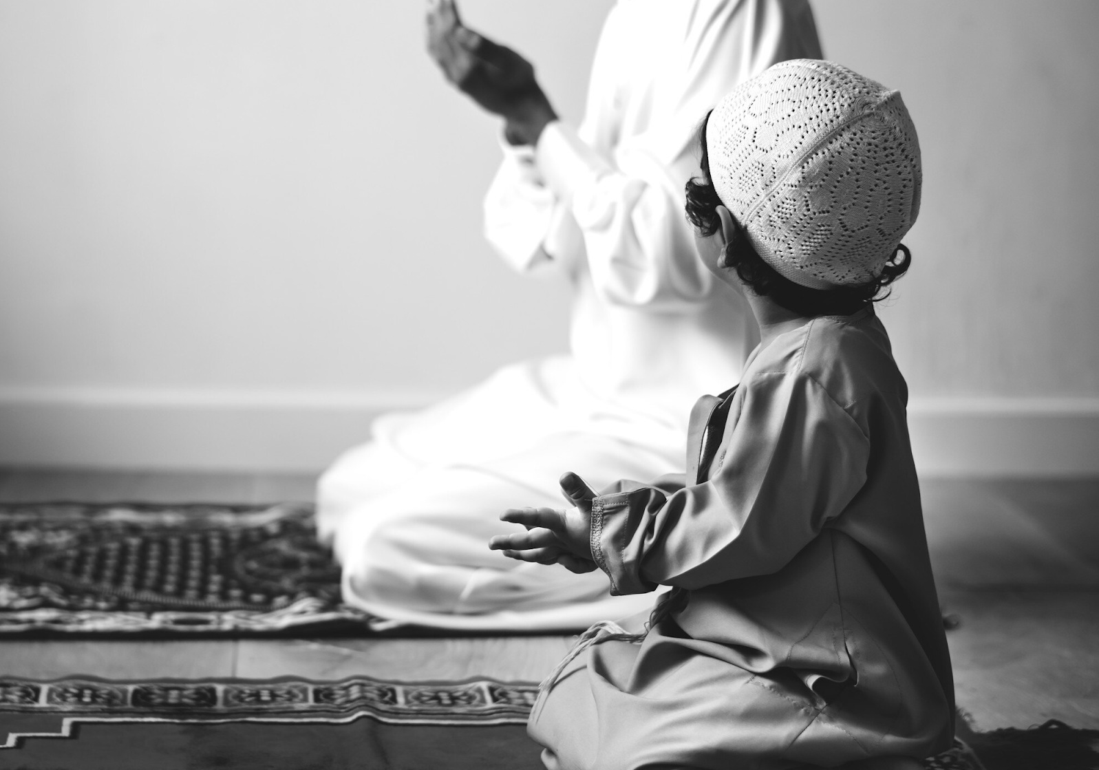 خُلق الإنسان ضعيفًا… فكيف يكلّفه الله بما يفوق هواه لا وُسعَه؟