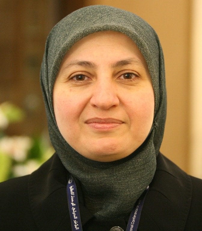 الأم مدرسة إذا أعددتها-بقلم:د.لينة الحمصي