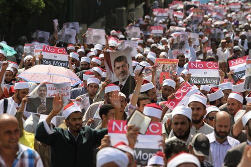 علماء: لقب "الخوارج" ينطبق على الانقلابيين لا المعتصمين