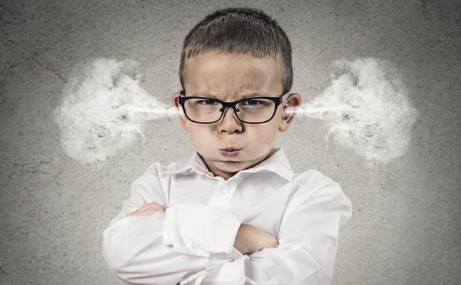 الإرشادات التربوية للتعامل مع الطفل الغاضب