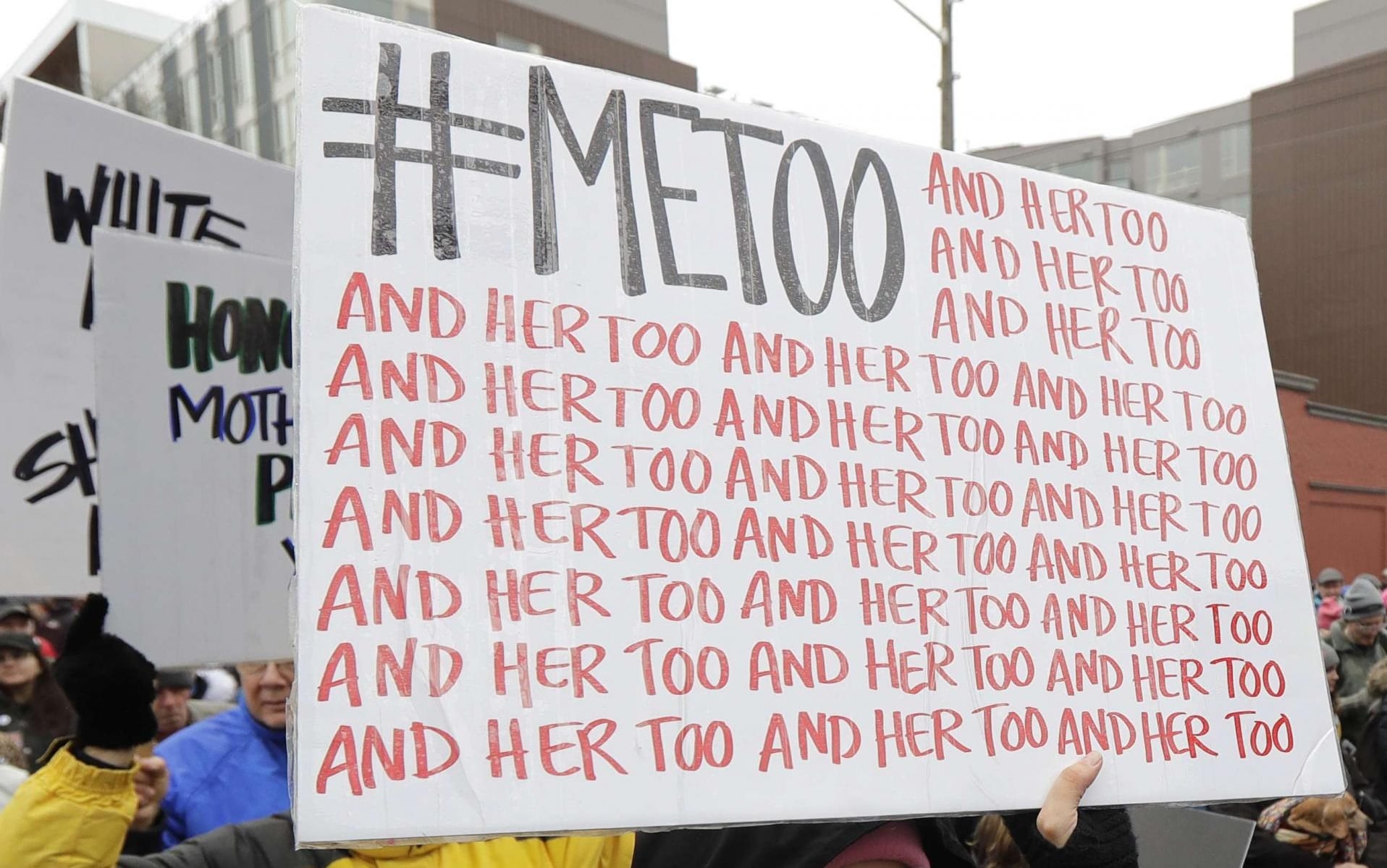 مُتحرشٌ ومُتحرشةٌ ودولةٌ مُحرّشةٌ!