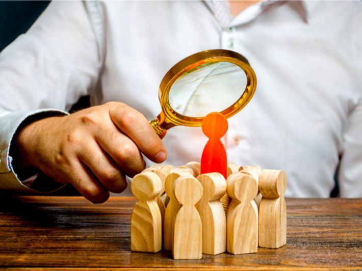 صناعة الرموز وواجبنا نحوهم