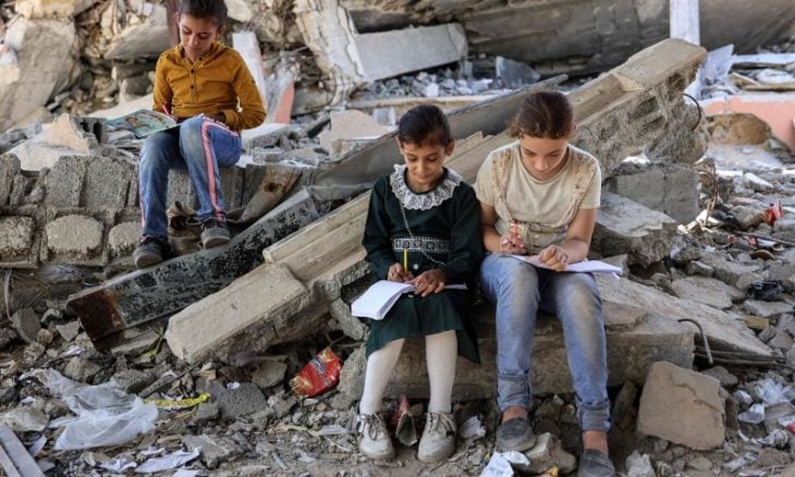 عام ثالث من “إبادة تعليمية” ممنهجة في قطاع غزة
