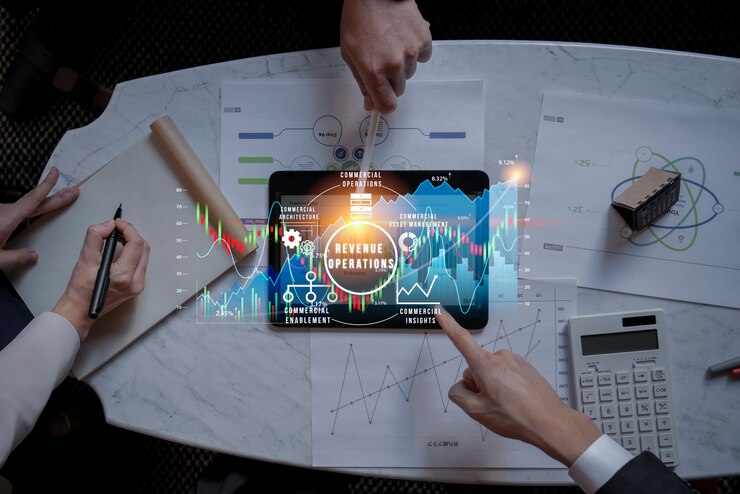 الشباب العربي على أعتاب المستقبل: كيف ترسم التكنولوجيا ملامح الغد